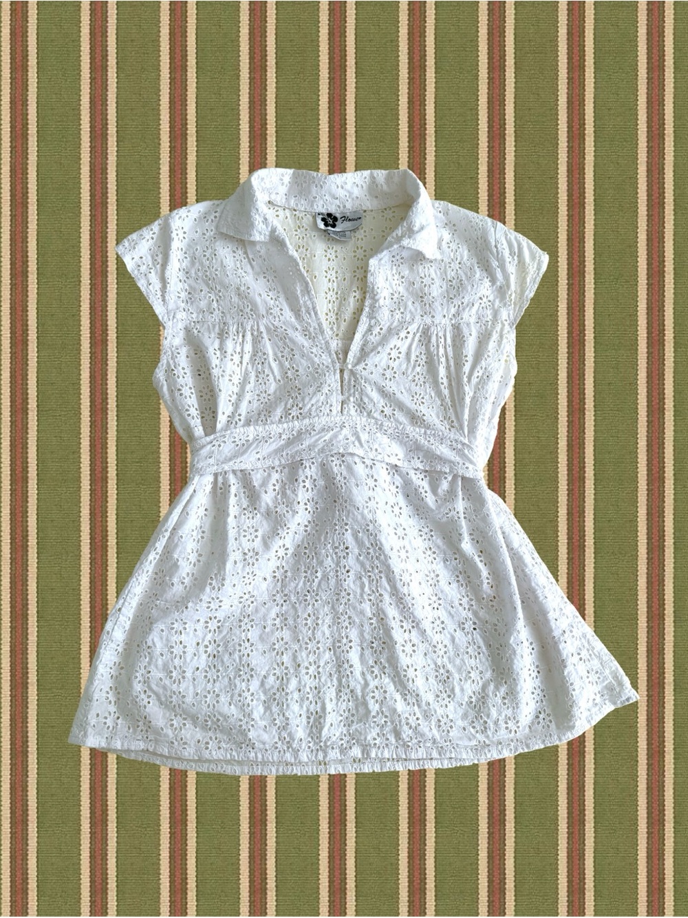 White Eyelet Collared Short-Sleeve Tunic Blouse